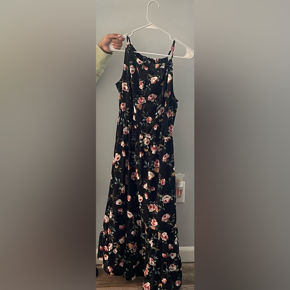 Black with floral dress size large